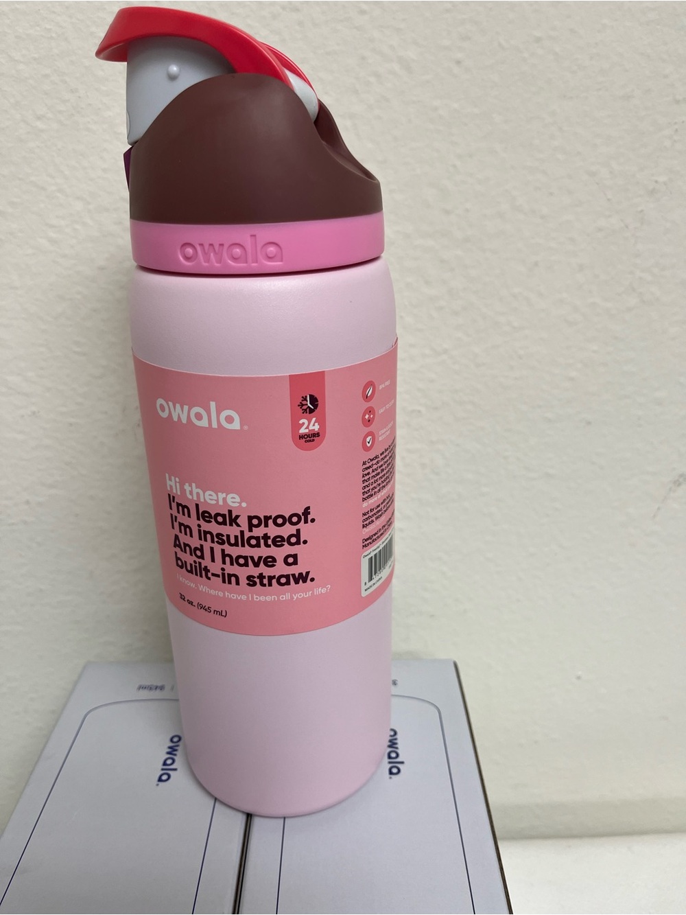 Owala Pink Insulated Water Bottle with Built-In Straw 32 oz